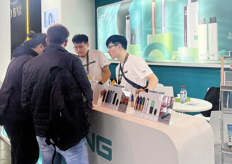 Maskking at The Hall of Vape in Germany.jpg